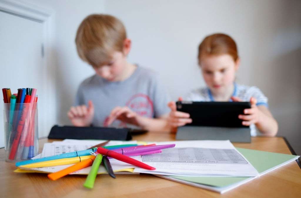 Analizar el complemento de régimen verbal